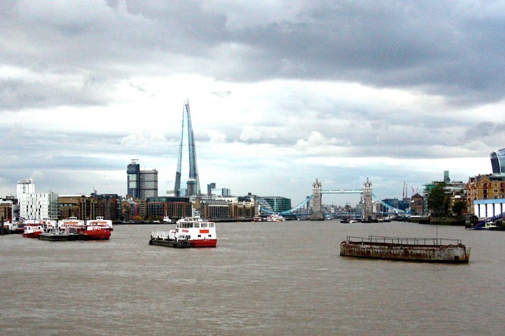 Super-cool desk space in period office