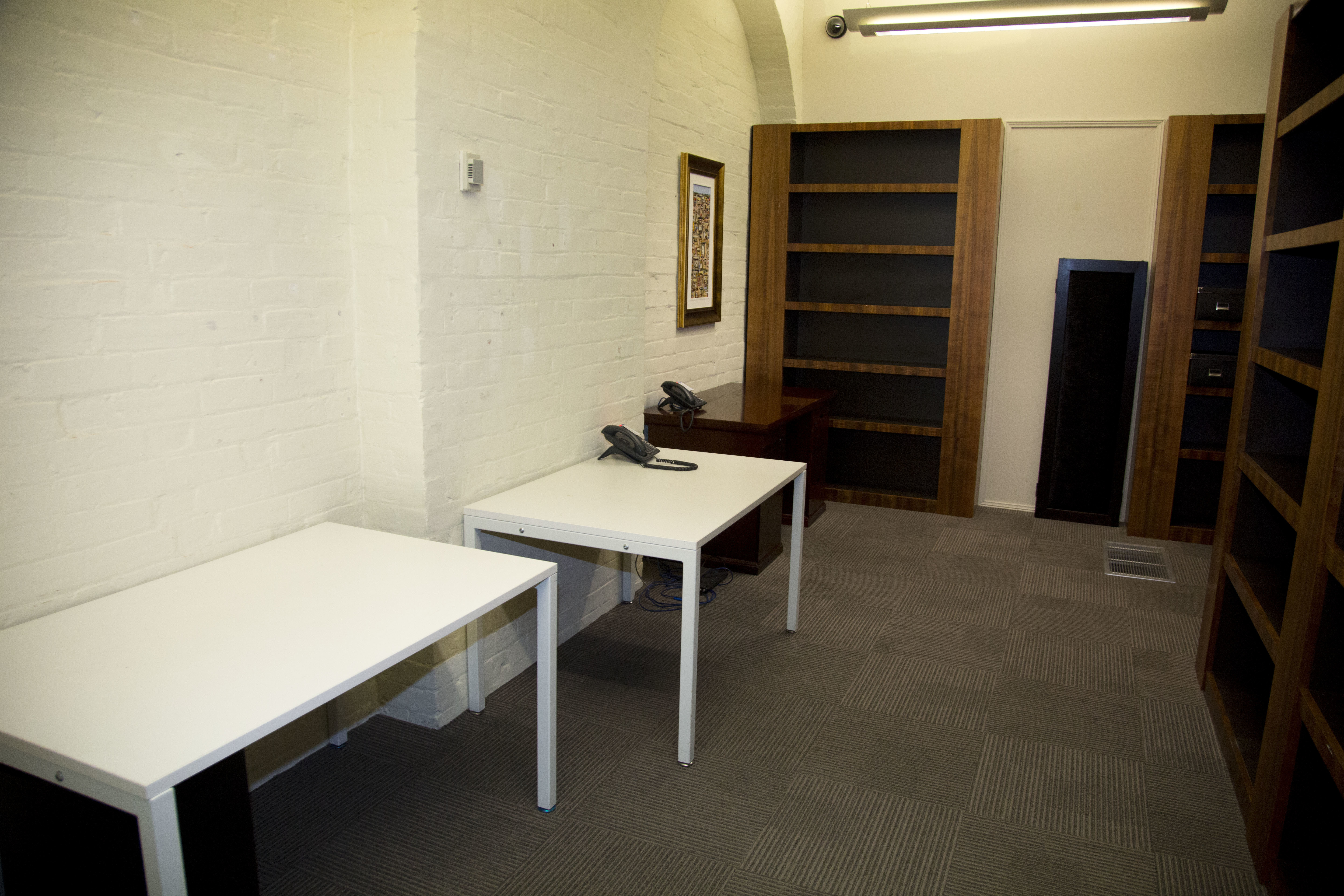 Private office and meeting room. Private office and meeting room.