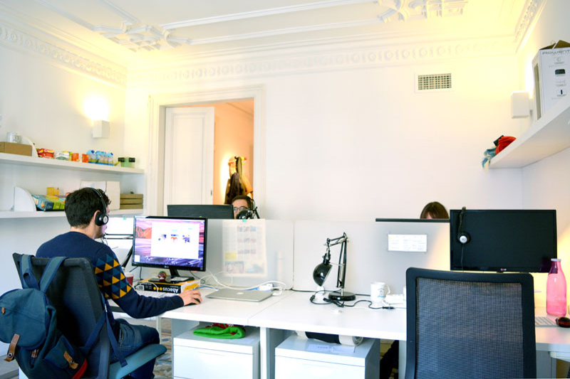 Weekly coworking desk Weekly coworking desk