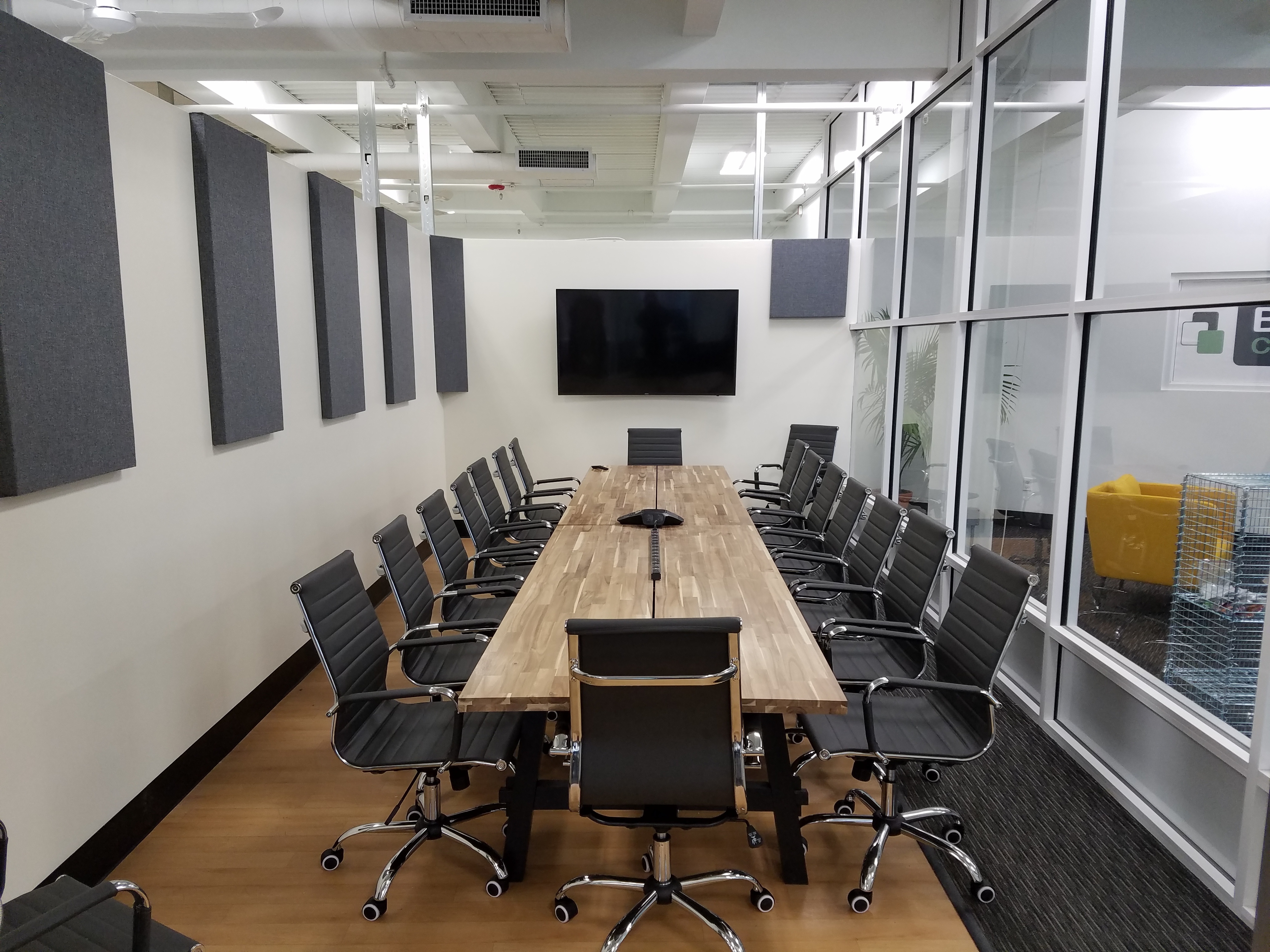 Bronx Co-working Space - meeting room