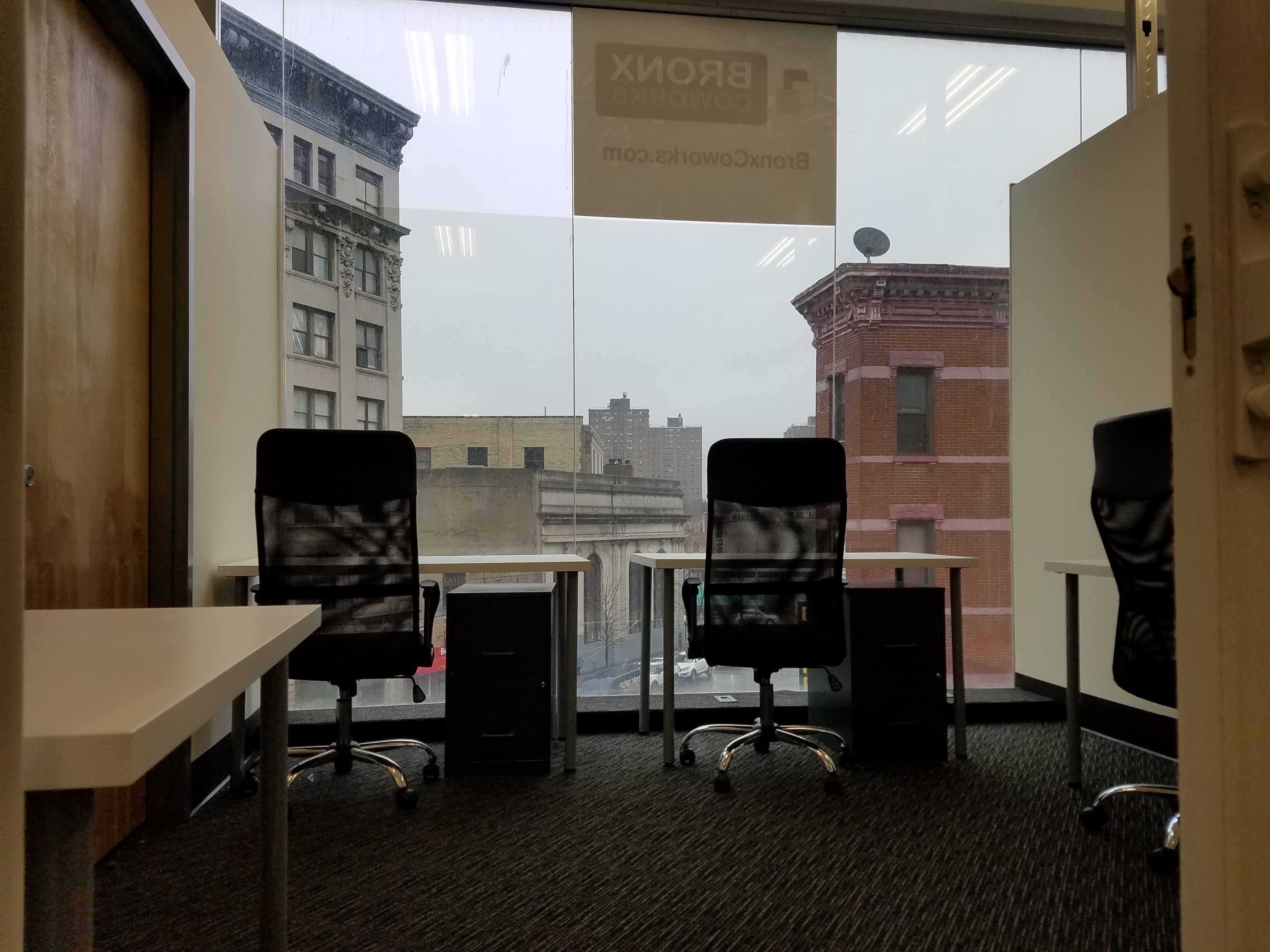 Bronx Co-working Space - Private Office Bronx Co-working Space - Private Office