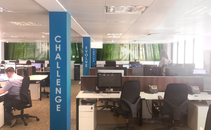 12 x Desks in newly furnished, serviced & sociable office in Moorgate. Available from the 24th July 12 x Desks in newly furnished, serviced & sociable office in Moorgate. Available from the 24th July