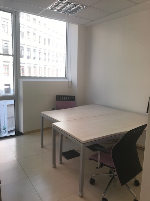 A Desk in a Semi-private Office by San Babila (introductory offer) 