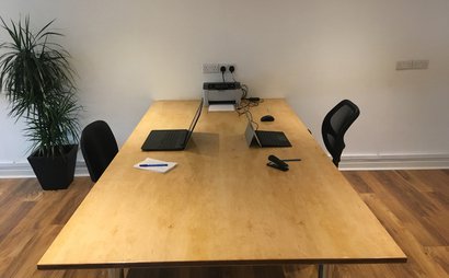 A large 2m wide desk in a quiet working enviornment A large 2m wide desk in a quiet working enviornment