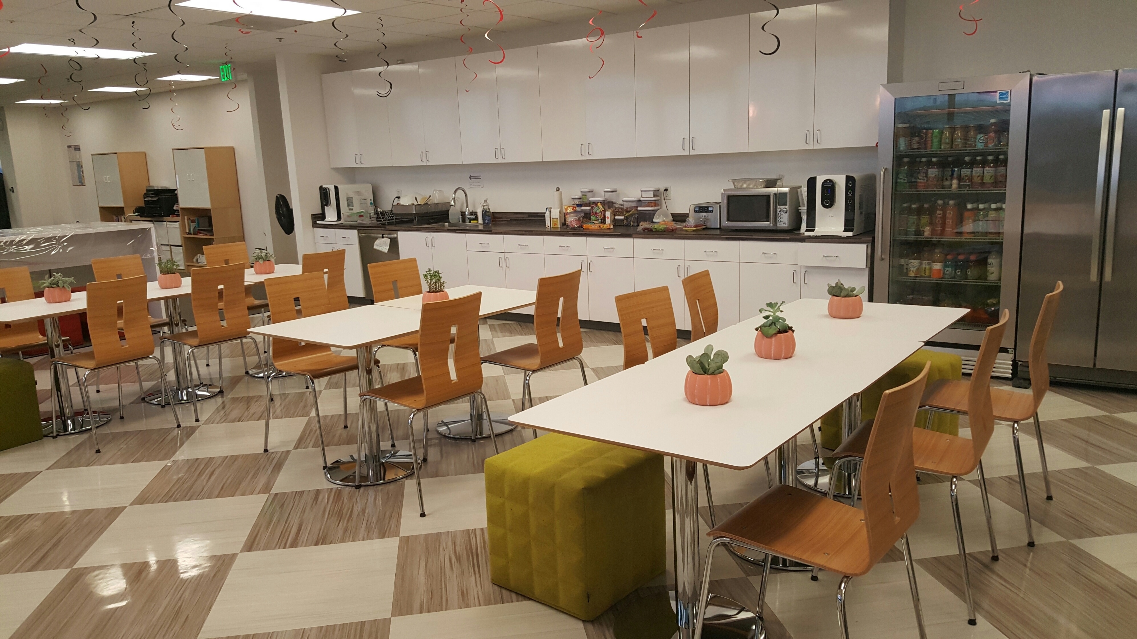 Private Desk Space w/ Storage Lockers