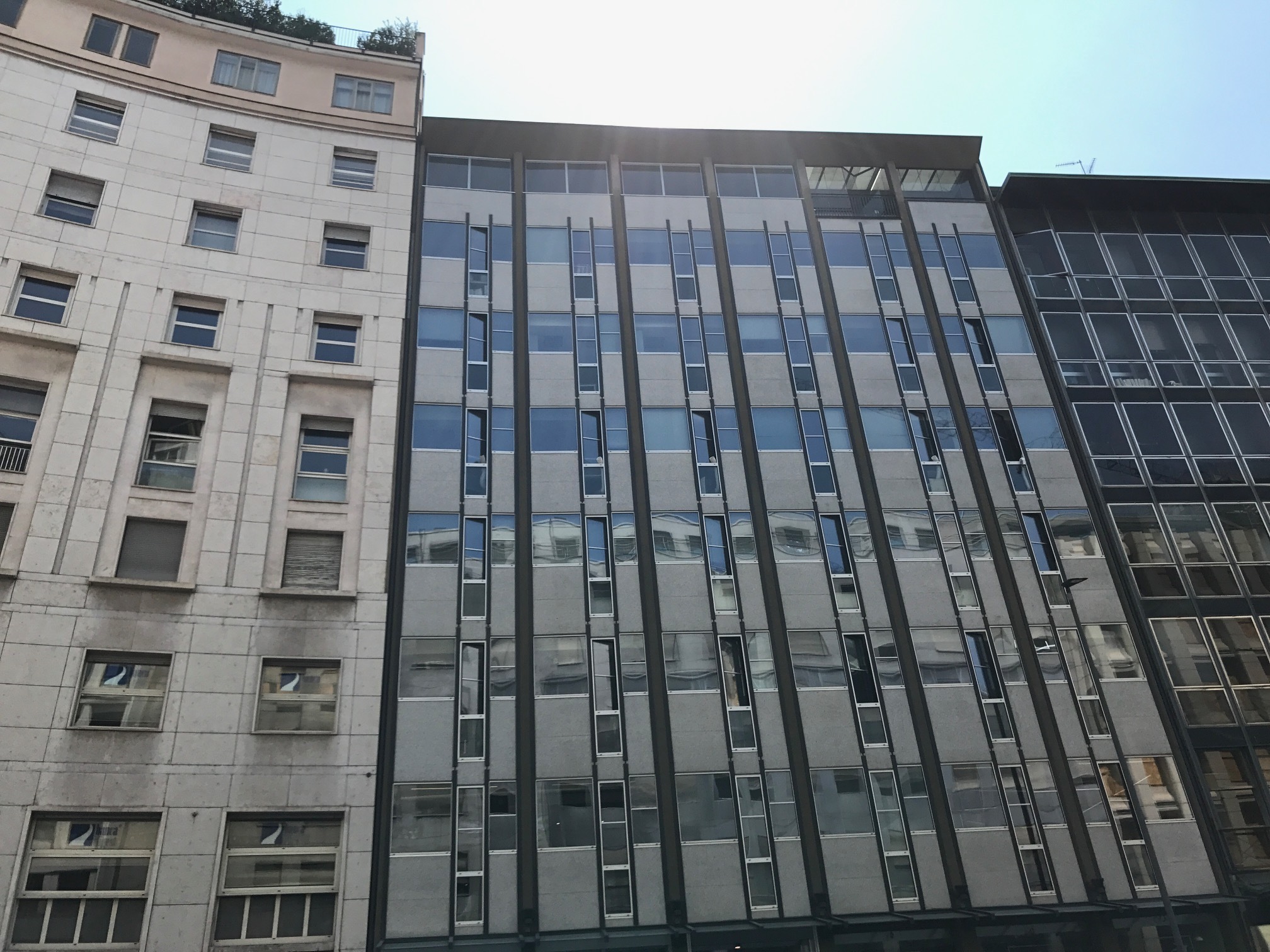 San Babila Private Meeting Room (6 person)