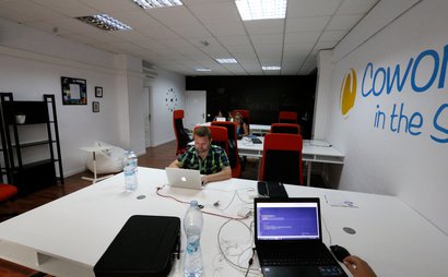 COWORKING in the sun COWORKING in the sun