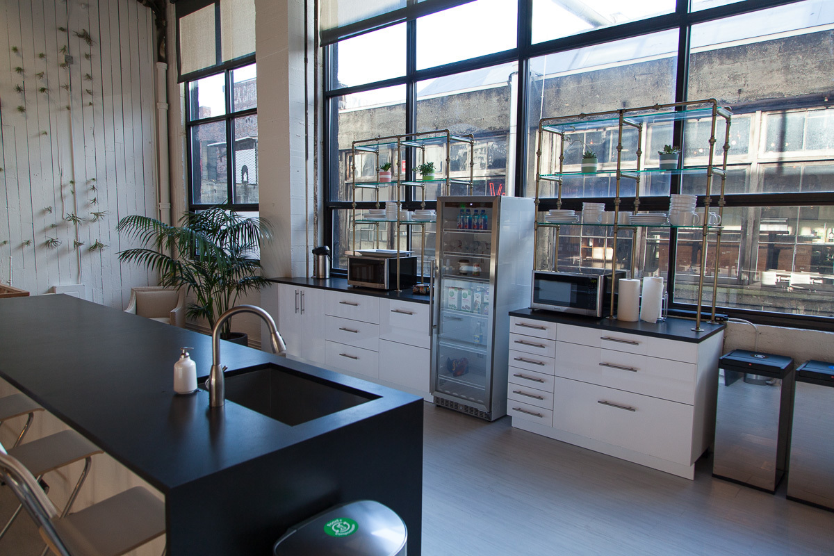 Floating Desk- Daily Floating Desk- Daily