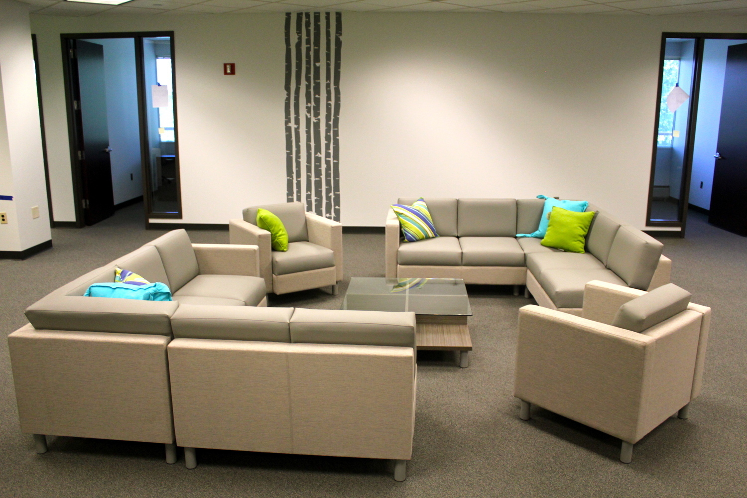 Beautiful Meeting Room available 