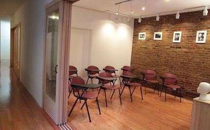 1000 sq ft, event space, hourly rental, 3 rooms, private bathroom, rest area/desk 1000 sq ft, event space, hourly rental, 3 rooms, private bathroom, rest area/desk