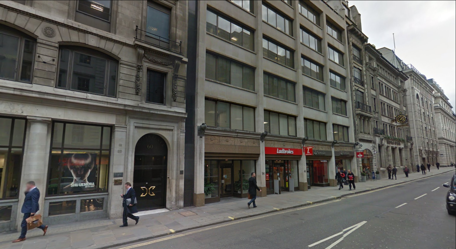 12 x Desks in newly furnished, serviced & sociable office in Moorgate. Available from the 24th July 12 x Desks in newly furnished, serviced & sociable office in Moorgate. Available from the 24th July