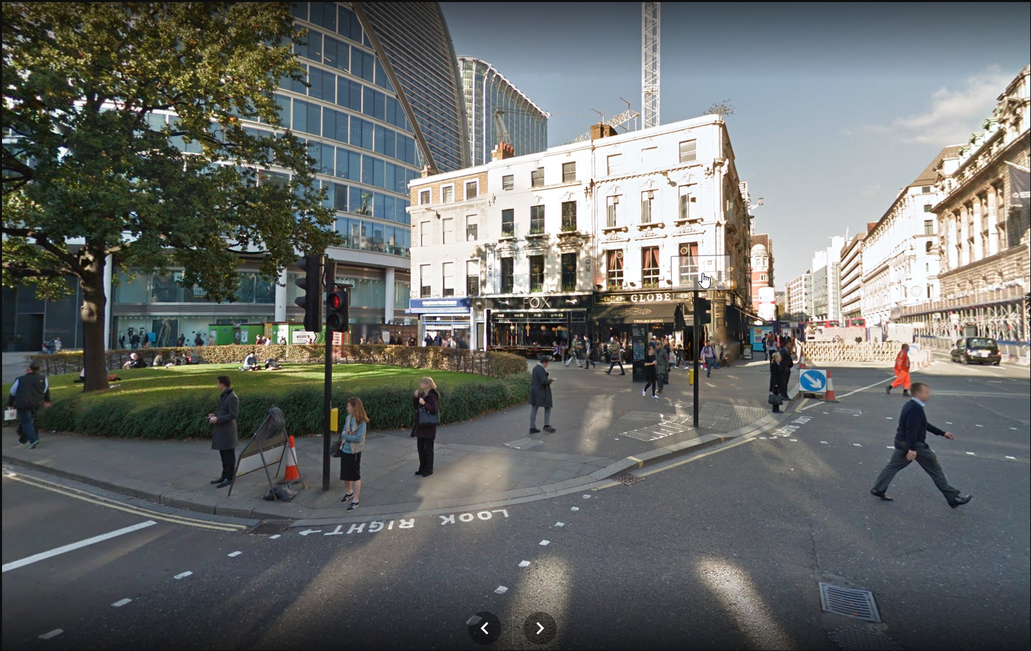 12 x Desks in newly furnished, serviced & sociable office in Moorgate. Available from the 24th July 12 x Desks in newly furnished, serviced & sociable office in Moorgate. Available from the 24th July