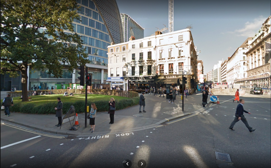 12 x Desks in newly furnished, serviced & sociable office in Moorgate. Available from the 24th July 12 x Desks in newly furnished, serviced & sociable office in Moorgate. Available from the 24th July