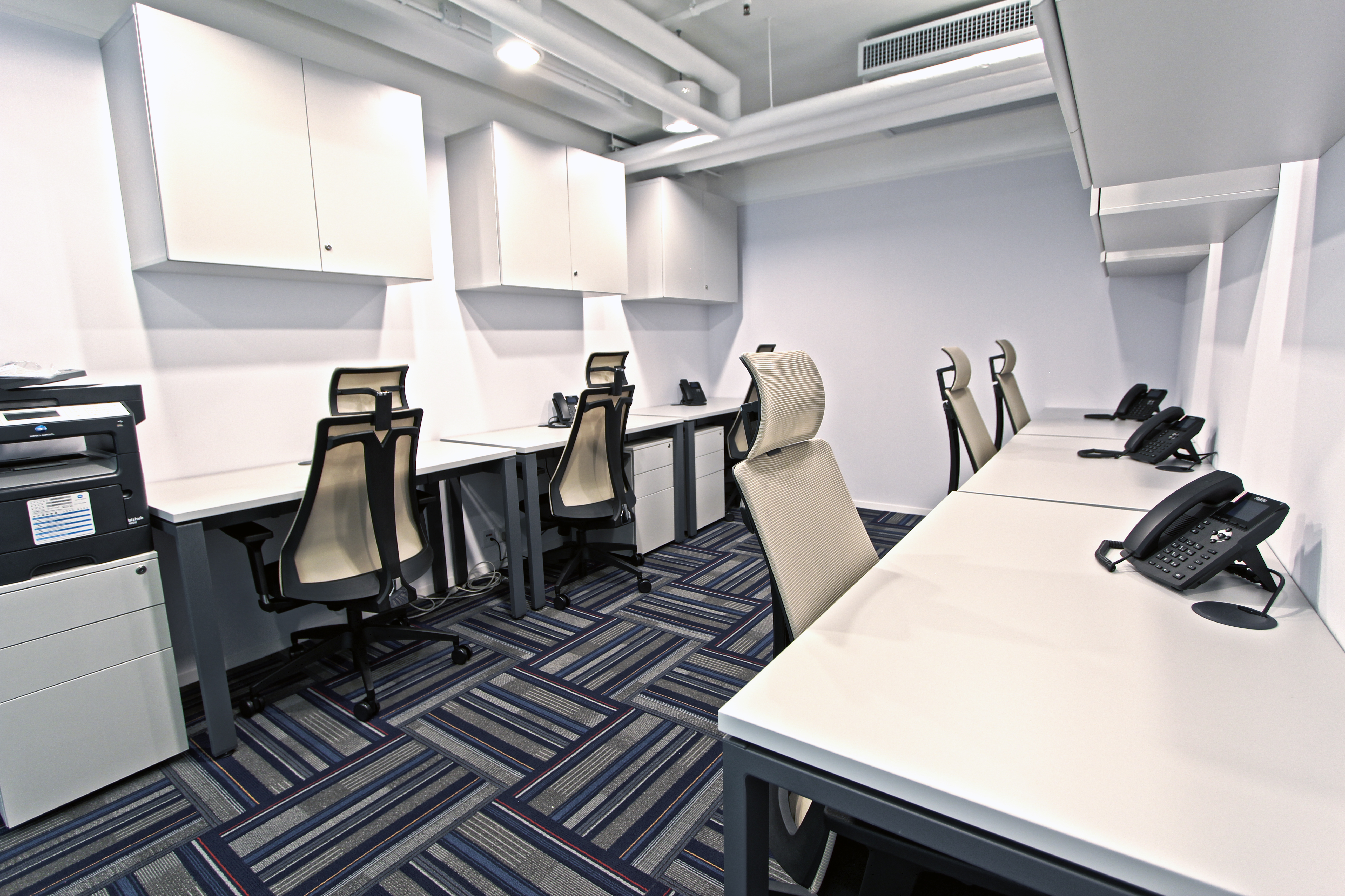 Erba Dedicated Desk Erba Dedicated Desk