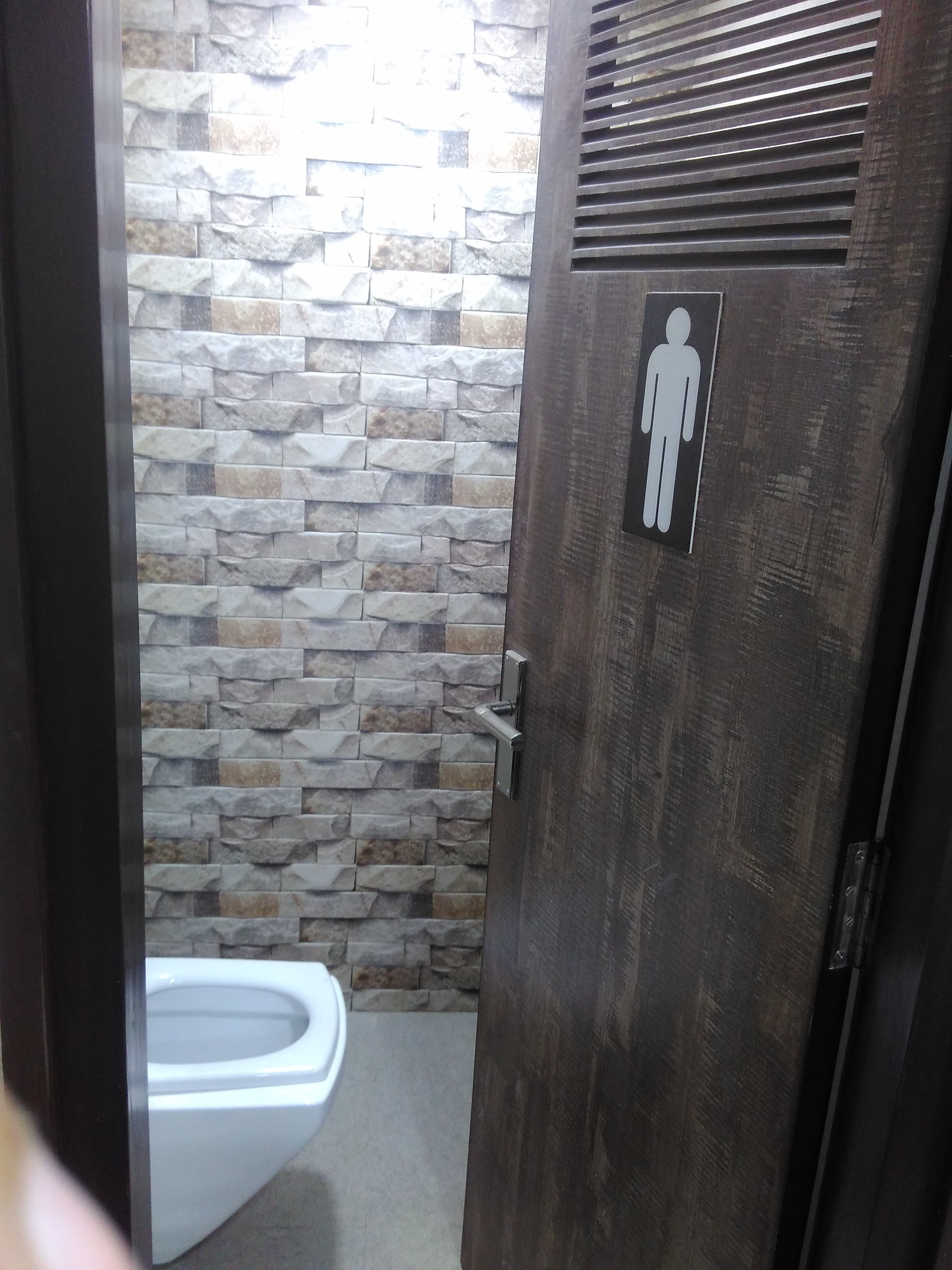 Apurv Aggarwal Desks Near Me