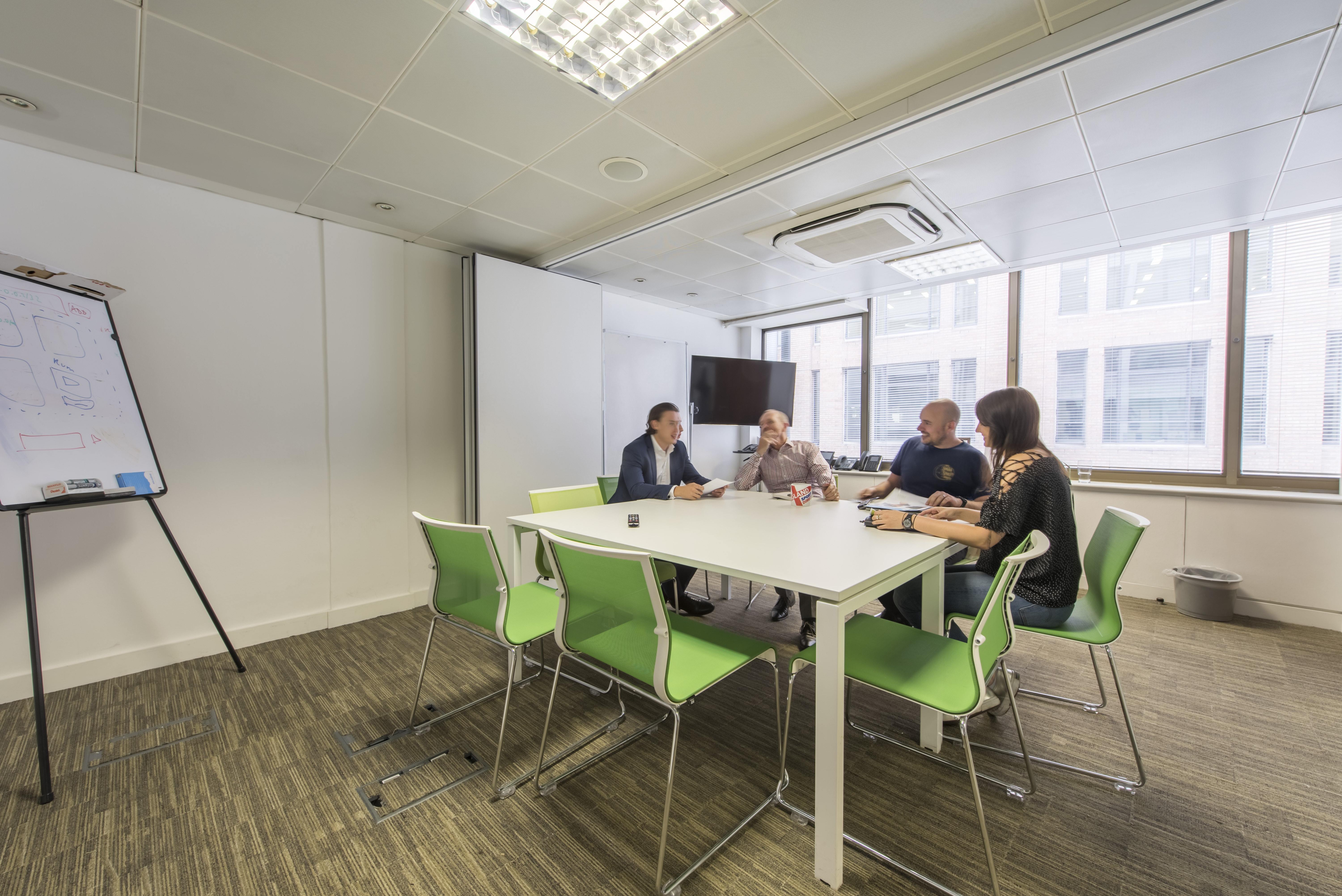 Up to 17 x Serviced Desk Spaces Newly Refurbished in Moorgate Up to 17 x Serviced Desk Spaces Newly Refurbished in Moorgate