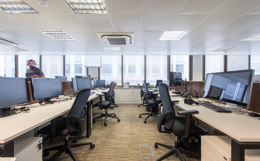 Up to 17 x Serviced Desk Spaces Newly Refurbished in Moorgate Up to 17 x Serviced Desk Spaces Newly Refurbished in Moorgate