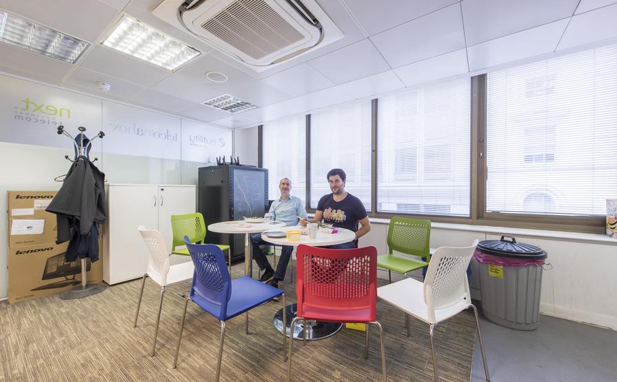 Up to 17 x Serviced Desk Spaces Newly Refurbished in Moorgate Up to 17 x Serviced Desk Spaces Newly Refurbished in Moorgate