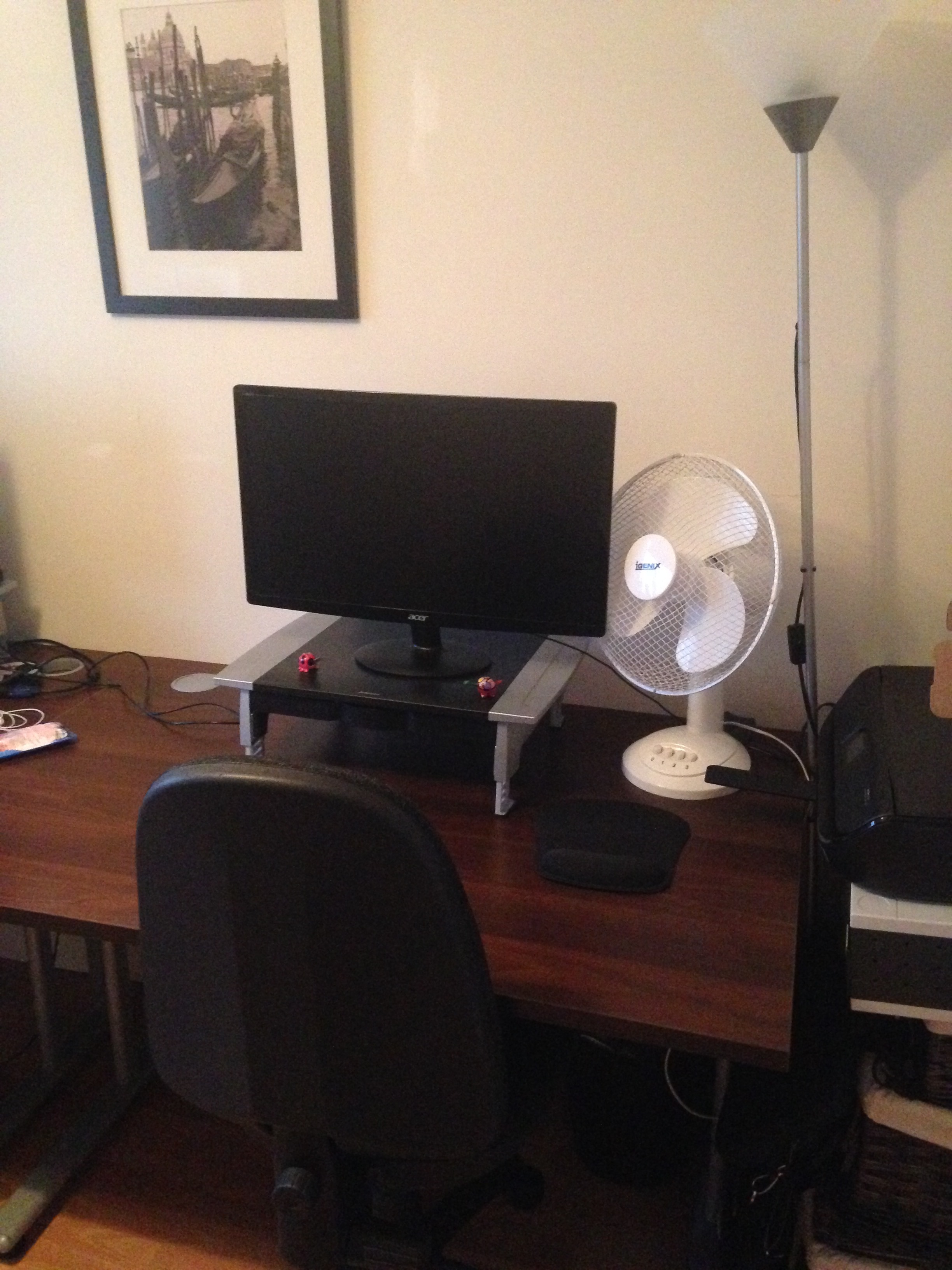 Desk available small friendly office.