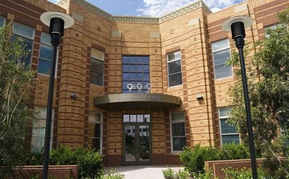 Co working and private offices by the hour, or day with longer term contracts available. Co working and private offices by the hour, or day with longer term contracts available.