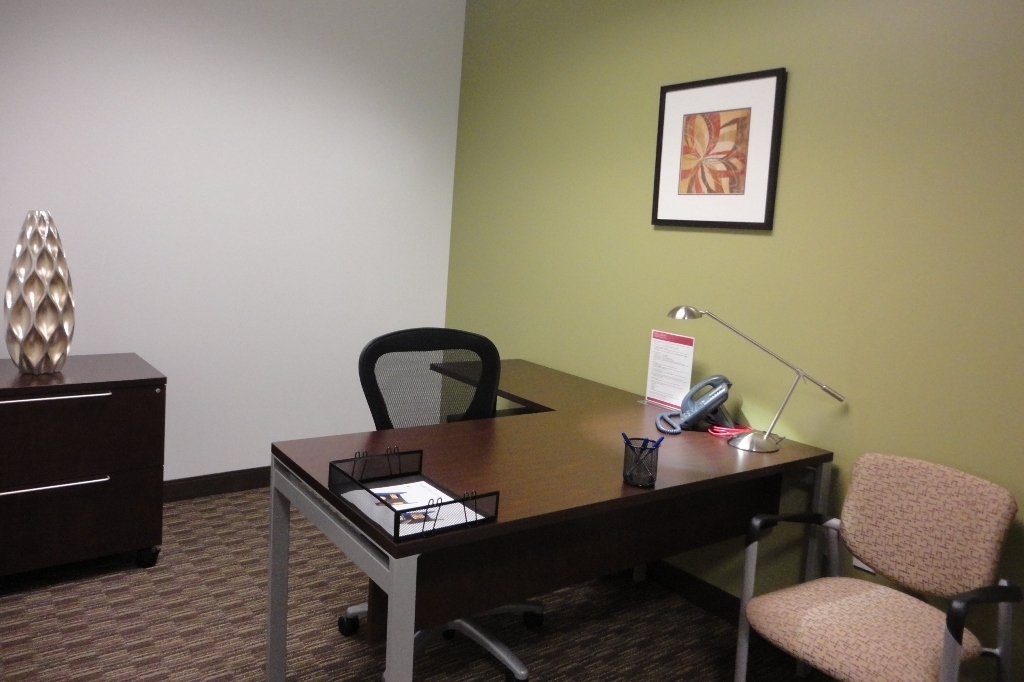 Co working and private offices by the hour, or day with longer term contracts available.  Co working and private offices by the hour, or day with longer term contracts available.