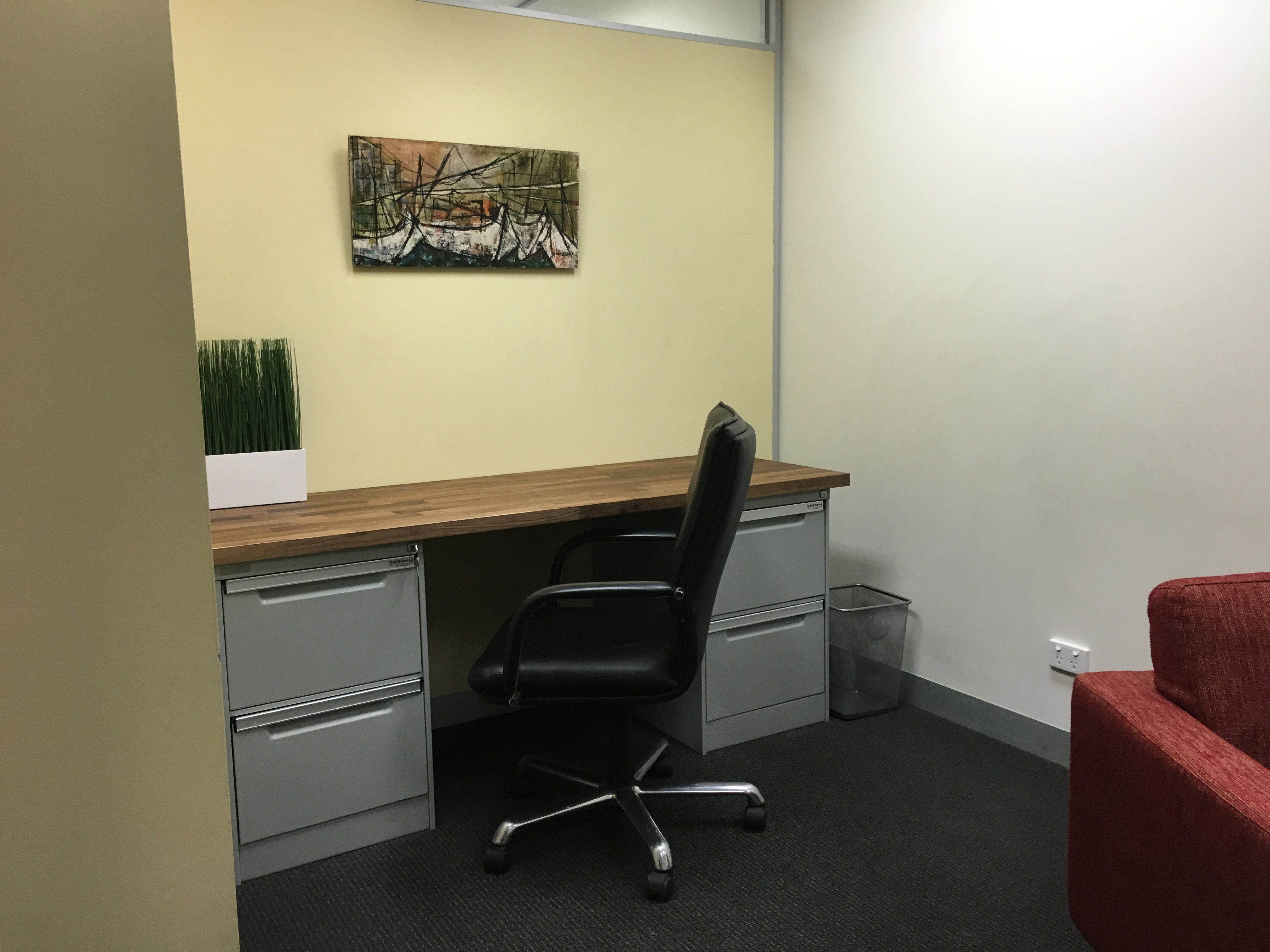 Stylish Office in Professional Location, daily ongoing rental Stylish Office in Professional Location, daily ongoing rental