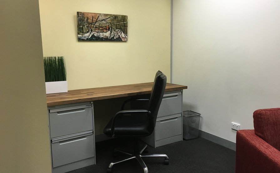 Stylish Office in Professional Location, daily ongoing rental