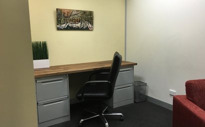 Stylish Office in Professional Location, daily ongoing rental Stylish Office in Professional Location, daily ongoing rental