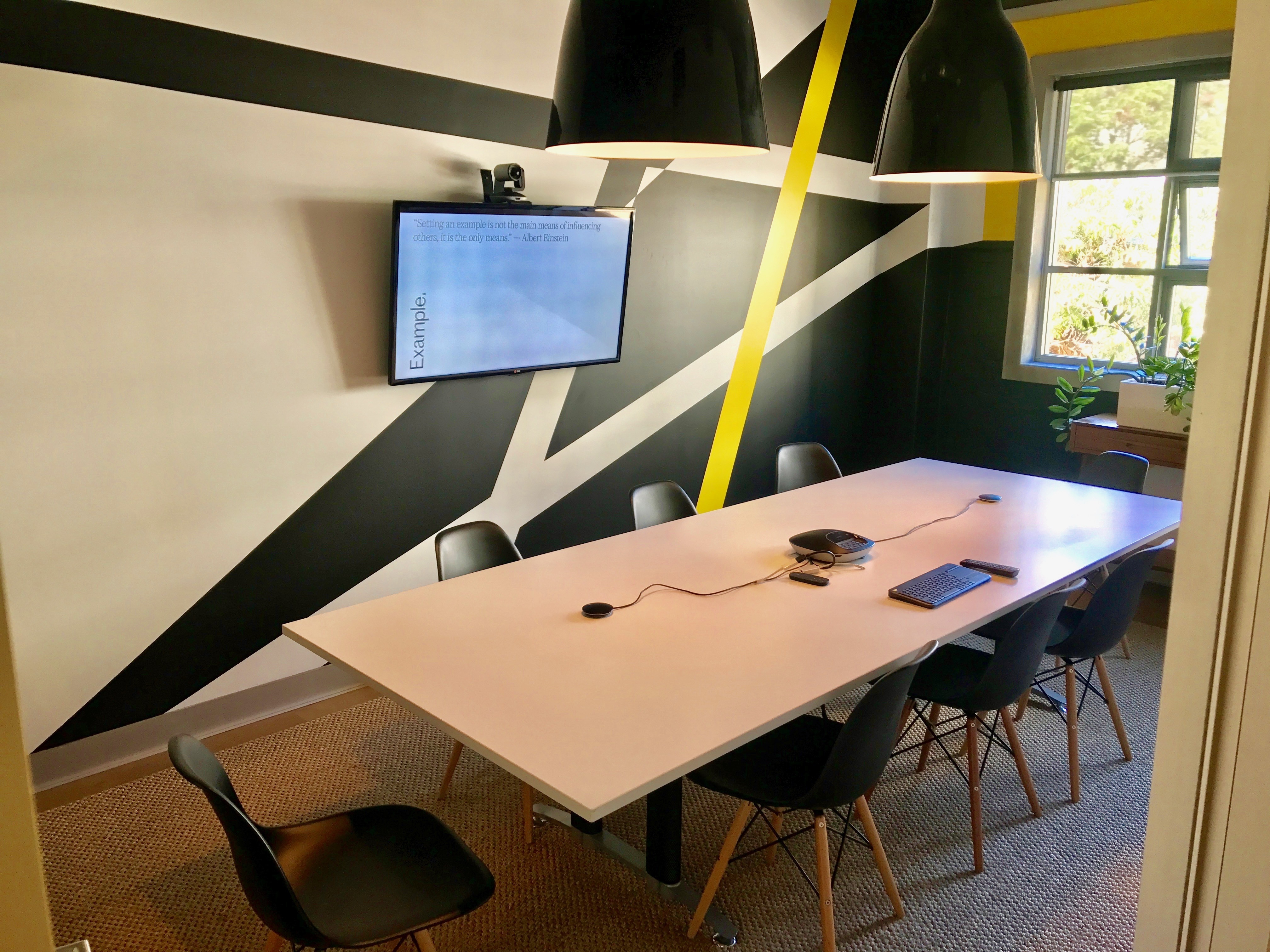 Desks available sharing with creative communications agency Desks available sharing with creative communications agency