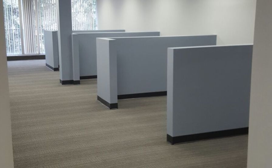 Dedicated desk/workstation Dedicated desk/workstation