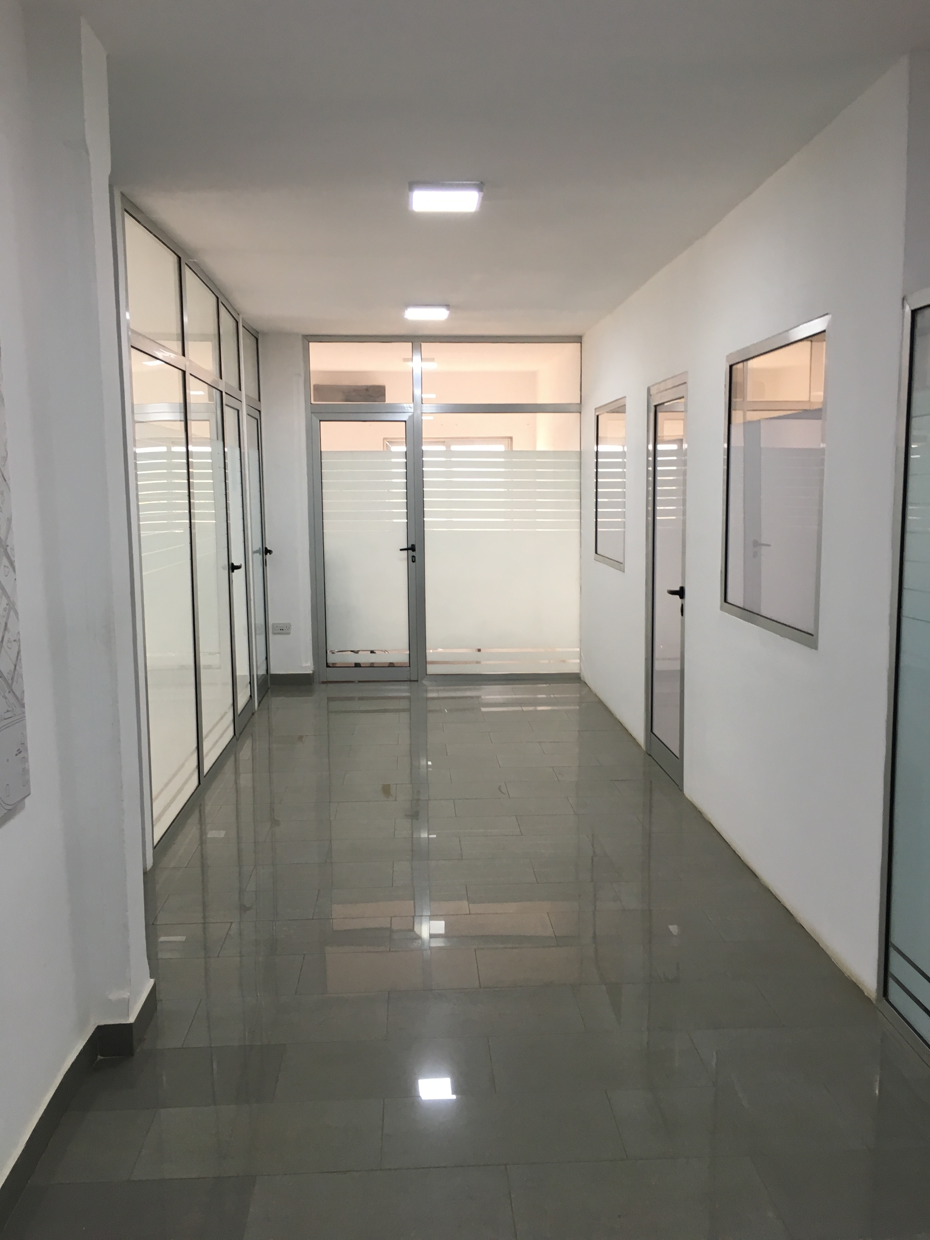 Serviced Desks available