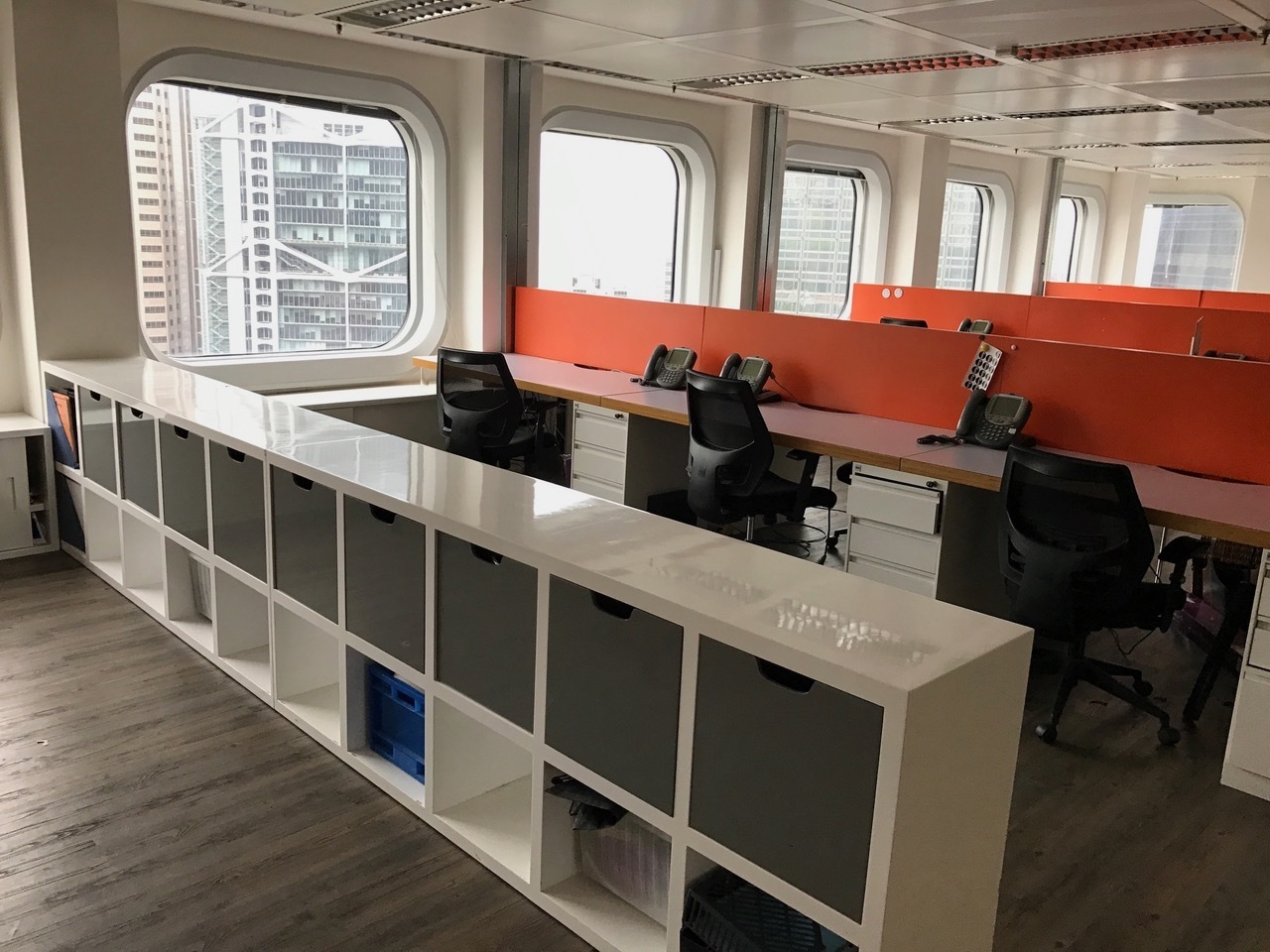 HOT SEATS CO-Working Spaces located in Central next to the Peak Tram. HOT SEATS CO-Working Spaces located in Central next to the Peak Tram.