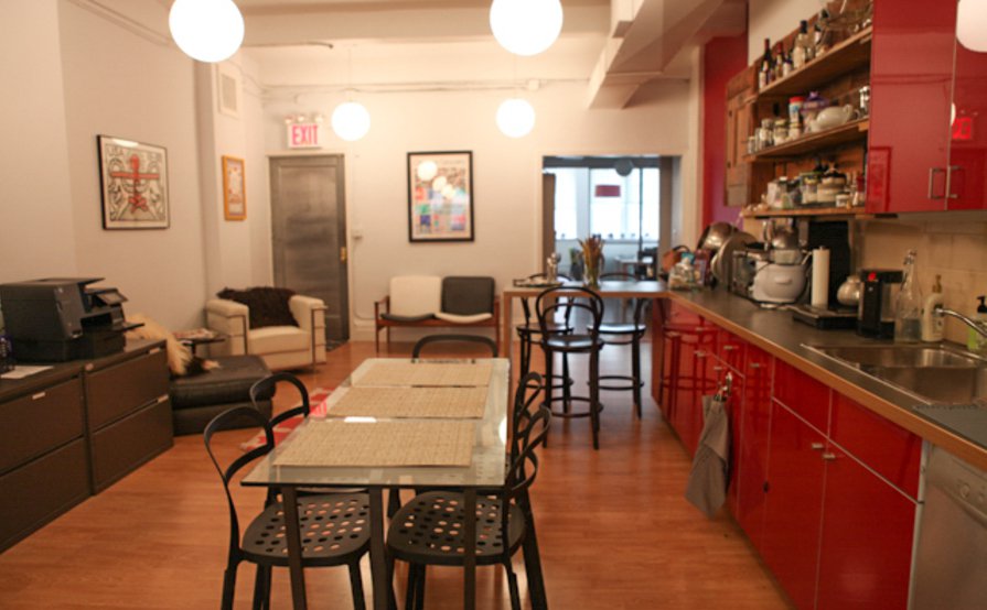 Friendly, wired, hospitable office space Friendly, wired, hospitable office space