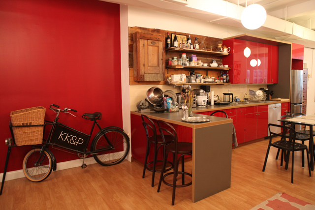 Friendly, wired, hospitable office space Friendly, wired, hospitable office space