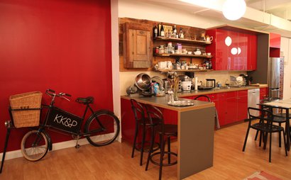 Friendly, wired, hospitable office space Friendly, wired, hospitable office space