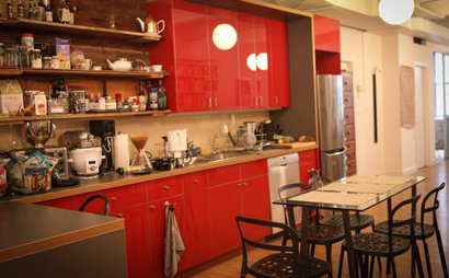 Friendly, wired, hospitable office space Friendly, wired, hospitable office space