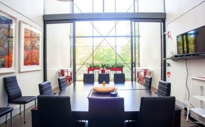 Meeting Room / Conference Room Meeting Room / Conference Room