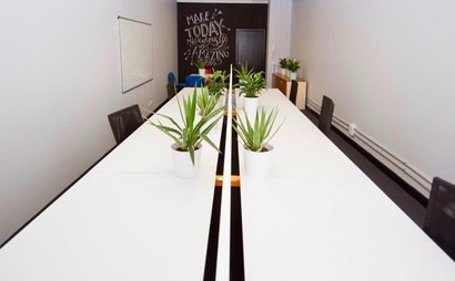 Private Office for 6 People Private Office for 6 People