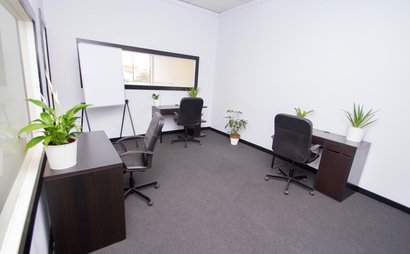 Private Office for 3 People Private Office for 3 People