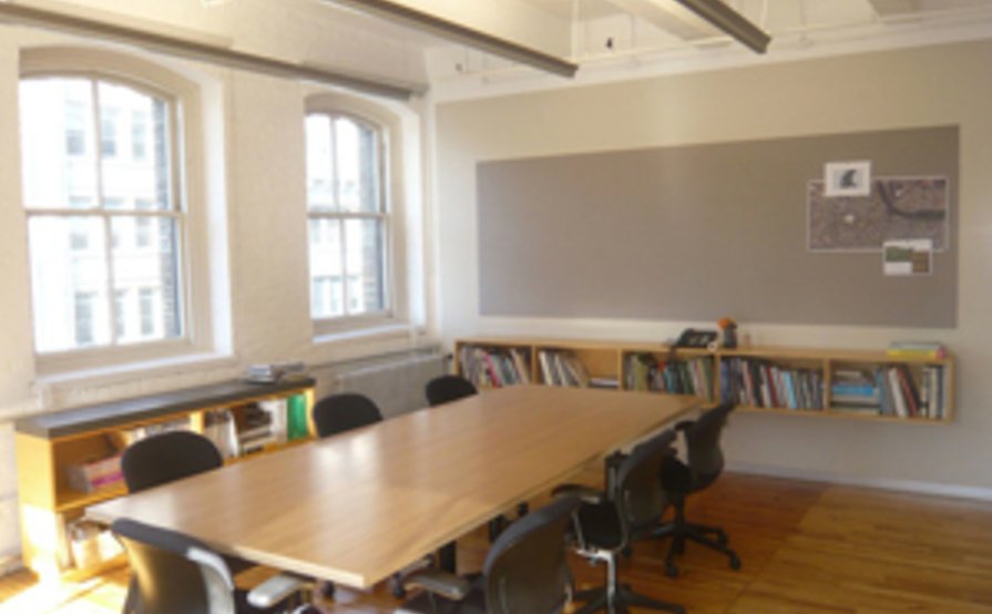 HUDSON SQUARE. SPACIOUS 6 FT x 8 FT DEDICATED DESK WITH RETURN. $500/MO. HUDSON SQUARE. SPACIOUS 6 FT x 8 FT DEDICATED DESK WITH RETURN. $500/MO.