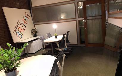 Large Cozy Room For a Team of 6-8 (+perks) Large Cozy Room For a Team of 6-8 (+perks)