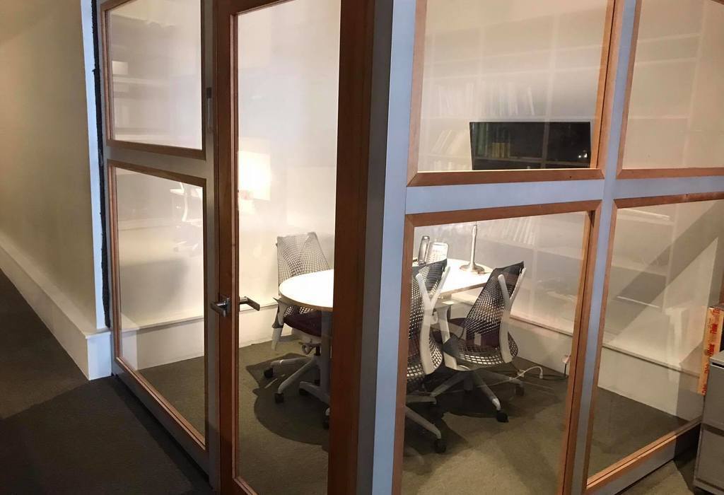 Small bright and cozy room for a team of 2-3 (+perks)