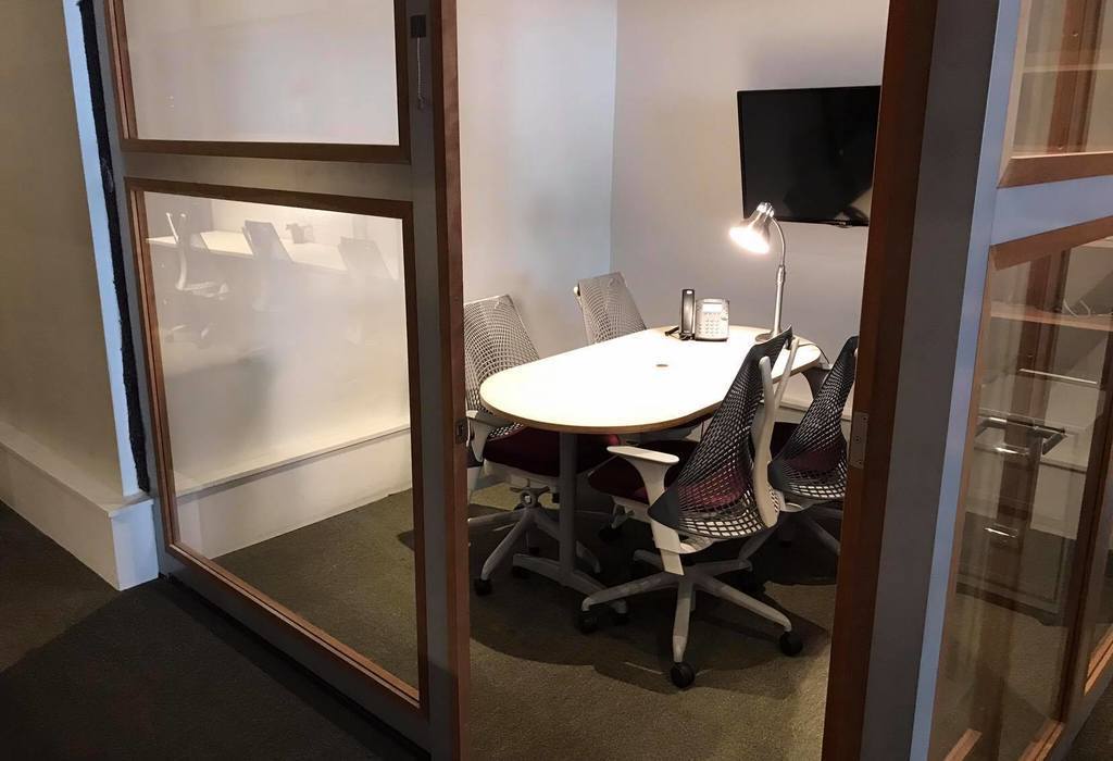 Small bright and cozy room for a team of 2-3 (+perks)