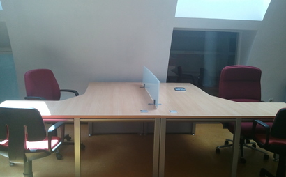 Puesto Coworking - Sala Bajo cubierta Puesto Coworking - Sala Bajo cubierta