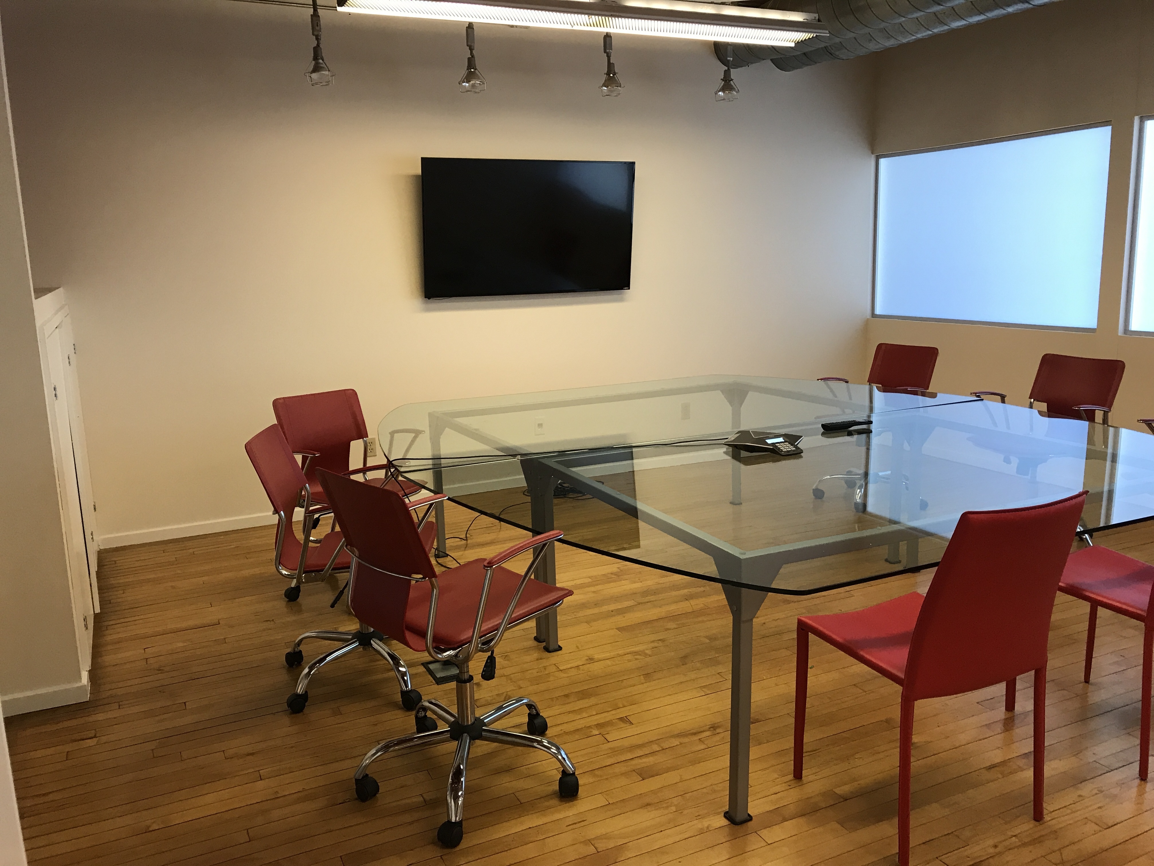 Hip Sherman Oaks Office