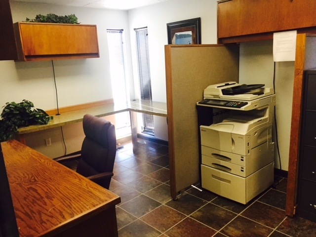 Monthly Terms Executive Office Space / Suites / Meeting Room Usage Monthly Terms Executive Office Space / Suites / Meeting Room Usage