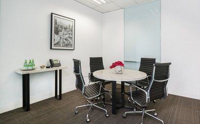 CEO SUITE AXA Tower CEO SUITE AXA Tower