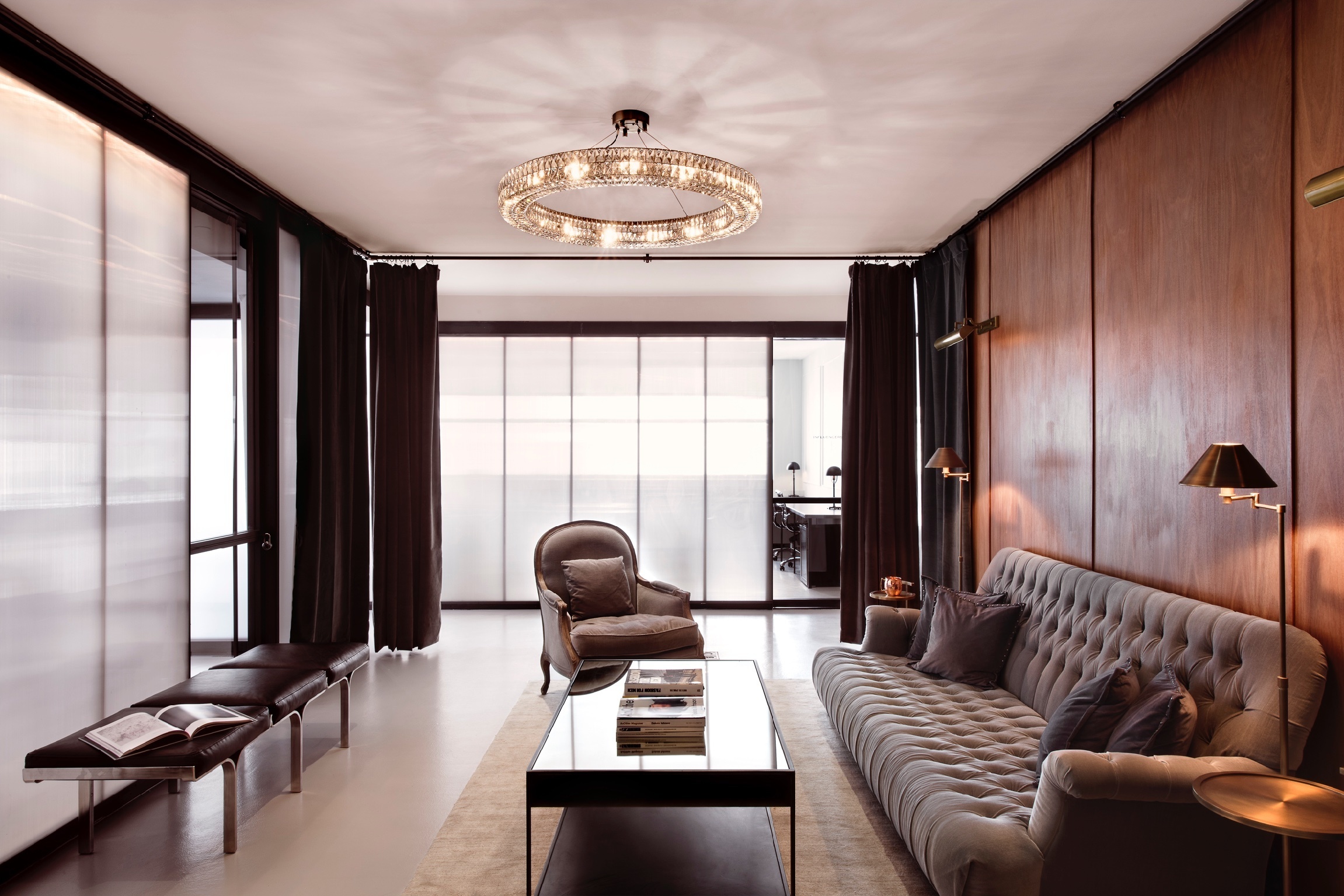 Studio 5 - Space for 6 people