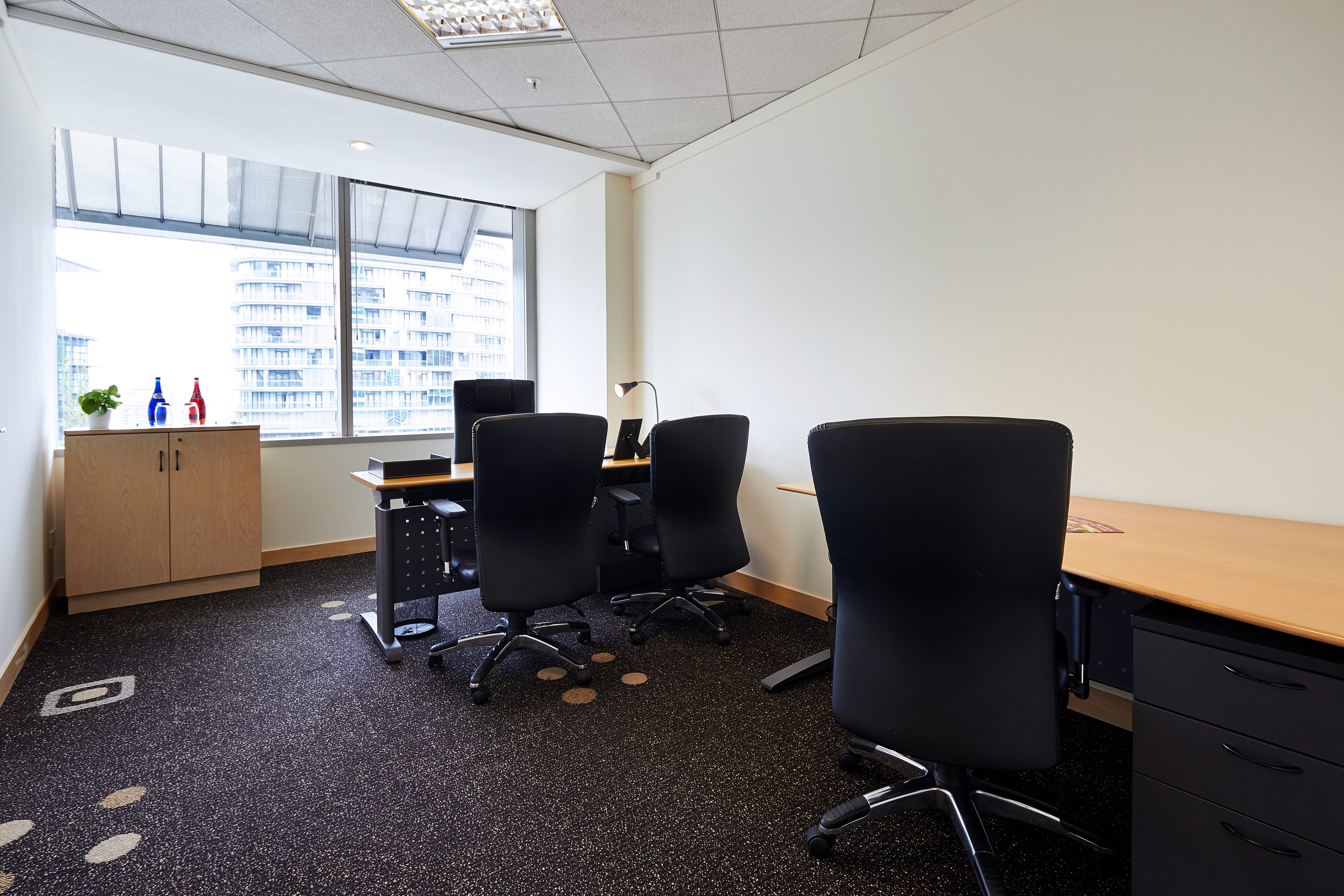 Executive Office Space, Menara Maxis