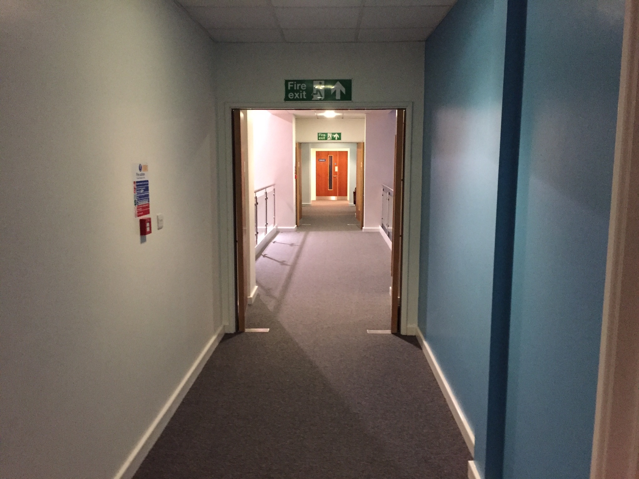 Office Share (Huge Space & Furnished) Office Share (Huge Space & Furnished)